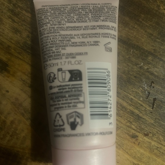 FLOWERBOMB VIKTOR & ROLF BOMBILICIOUS PERFUMED BODY LOTION FOR WOMEN 1.7 OZ - Picture 2 of 2